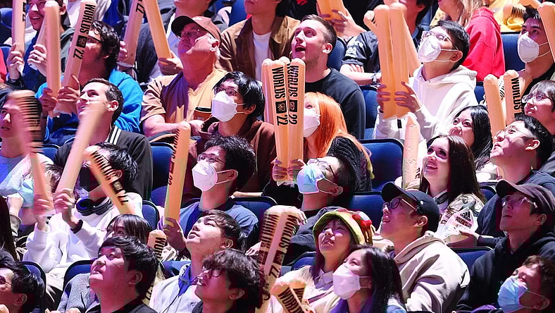 Nov 5, 2022; San Francisco, California, USA; Fans bang thunder sticks during the League of Legends World Championships between T1 and DRX at Chase Center. Mandatory Credit: Kelley L Cox-USA TODAY Sports