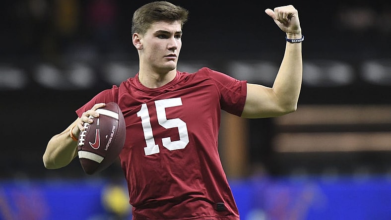 Dec 31, 2022; New Orleans, LA, USA; Alabama quarterback Ty Simpson (15) warms up before he Crimson Tide   s game with Kansas State  in the 2022 Sugar Bowl at Caesars Superdome. Mandatory Credit: Gary Cosby Jr.-USA TODAY Sports