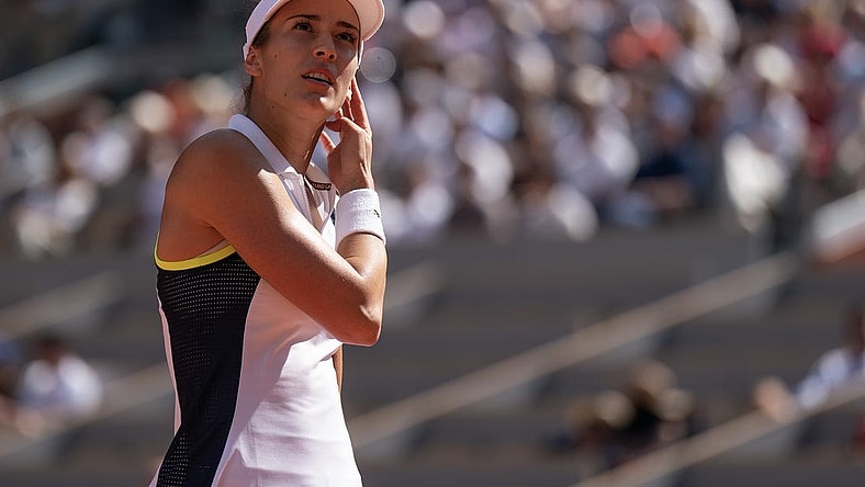 Jun 5 2023; Paris,France; Bernarda Pera (USA) during her match against Ons Jabeur (TUN) on day nine at Stade Roland-Garros. Mandatory Credit: Susan Mullane-USA TODAY Sports