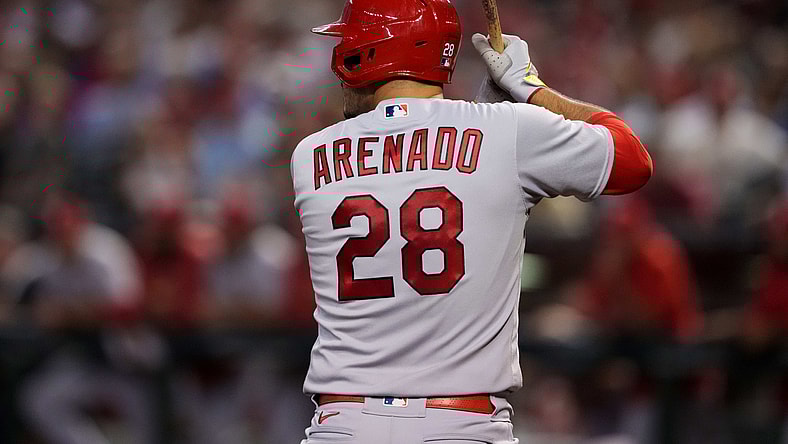 los angeles dodgers trade nolan arenado