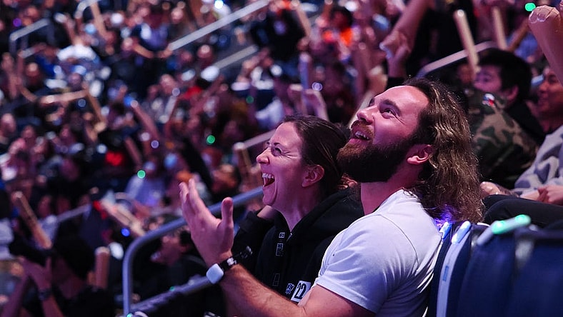 Nov 5, 2022; San Francisco, California, USA; Fans react during the League of Legends World Championships between T1 and DRX at Chase Center. Mandatory Credit: Kelley L Cox-USA TODAY Sports