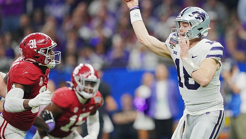 Dec 31, 2022; New Orleans, LA, USA; Kansas State Wildcats quarterback Will Howard (18) throws against the Alabama Crimson Tide during the second half in the 2022 Sugar Bowl at Caesars Superdome. Mandatory Credit: Andrew Wevers-USA TODAY Sports