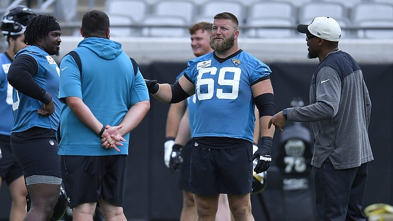 Jacksonville Jaguars center Tyler Shatley (69) talks with players and coaches during Monday morning's offseason camp session. Rookies and veterans gathered at TIAA Bank Field Monday, May 22, 2023 for the start of the Jacksonville Jaguars offseason camp. [Bob Self/Florida Times-Union]