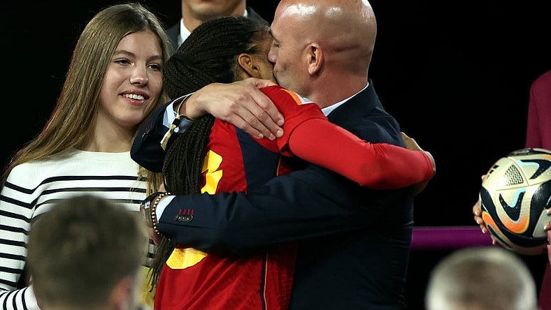 Aug 20, 2023; Sydney, AUSTRALIA;   Spanish football federation president Luis Rubiales congratulates Salma Paralluelo following the FIFA Women's World Cup final match against England at Stadium Australia, Sydney. Mandatory Credit: Isabel Infantes/Sipa USA via USA TODAY Sports