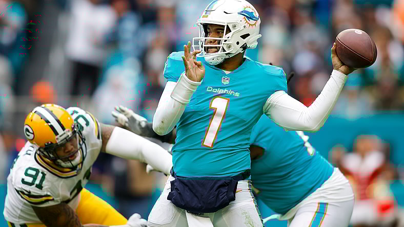 NFL: Green Bay Packers at Miami Dolphins