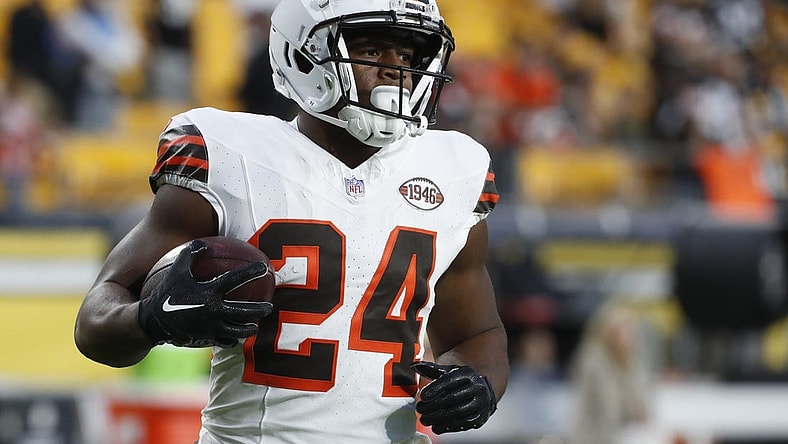 Sep 18, 2023; Pittsburgh, Pennsylvania, USA;  Cleveland Browns running back Nick Chubb (24) warms up before the game against the Pittsburgh Steelers at Acrisure Stadium. Mandatory Credit: Charles LeClaire-USA TODAY Sports