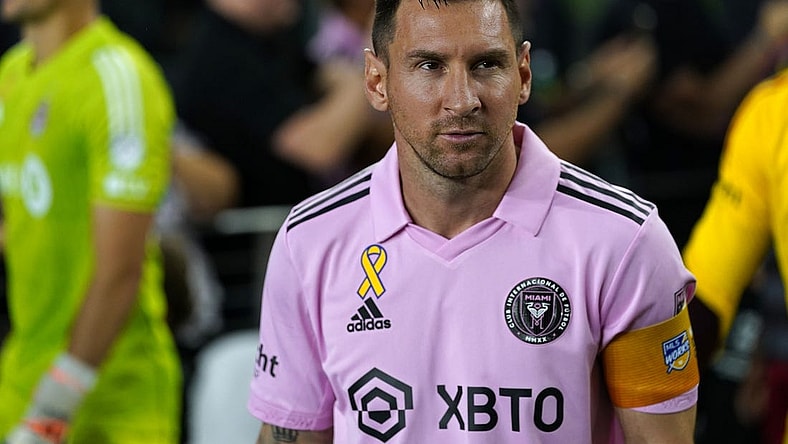 Sep 20, 2023; Fort Lauderdale, Florida, USA; Inter Miami forward Lionel Messi (10) before the game against the Toronto FC at DRV PNK Stadium. Mandatory Credit: Rich Storry-USA TODAY Sports