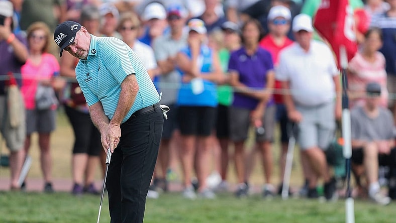 Rod Pampling putts on the 18th green during the third round of the 2023 U.S. Senior Open on Saturday, July 1, 2023, at SentryWorld in Stevens Point, Wis. 
Tork Mason/USA TODAY NETWORK-Wisconsin