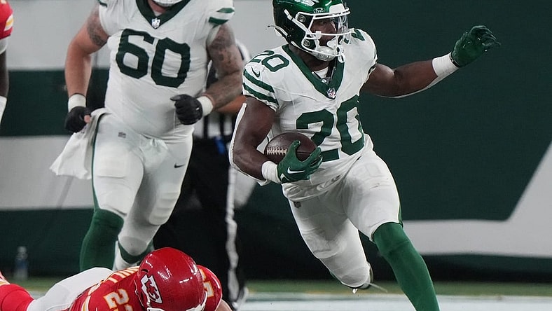 East Rutherford, NJ    October 1, 2023    Drue Tranquill of the Chiefs misses Breece Hall of the Jets as he runs the ball in the second half. The New York Jets host the Kansas City Chiefs at MetLife Stadium in East Rutherford, NJ on October 1, 2023.