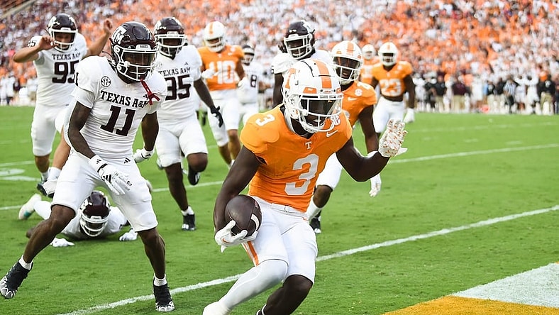 Tennessee defensive back Dee Williams (3) runs into the end zone for a touchdown during a football game between Tennessee and Texas A&M at Neyland Stadium in Knoxville, Tenn., on Saturday, Oct. 14, 2023.