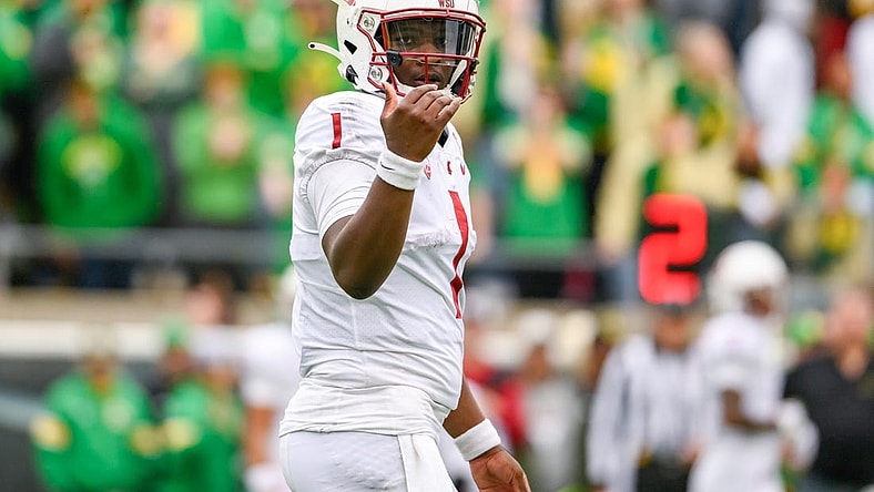 Oct 21, 2023; Eugene, Oregon, USA; Washington State Cougars quarterback Cameron Ward (1) signals a play during the fourth quarter against the Oregon Ducks at Autzen Stadium. Mandatory Credit: Craig Strobeck-USA TODAY Sports