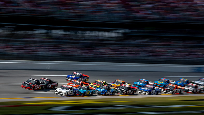 NASCAR: Truck Series Loves RV Stop 250
