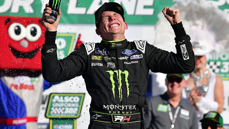 NASCAR: Xfinity Series Alsco Uniforms 302
