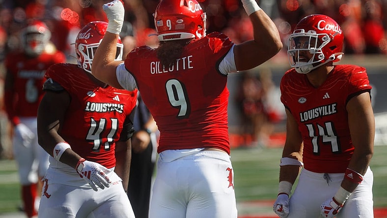 Louisville's Ashton Gillotte has 10 sacks this season, spearheading the No. 10 Cardinals' defense.