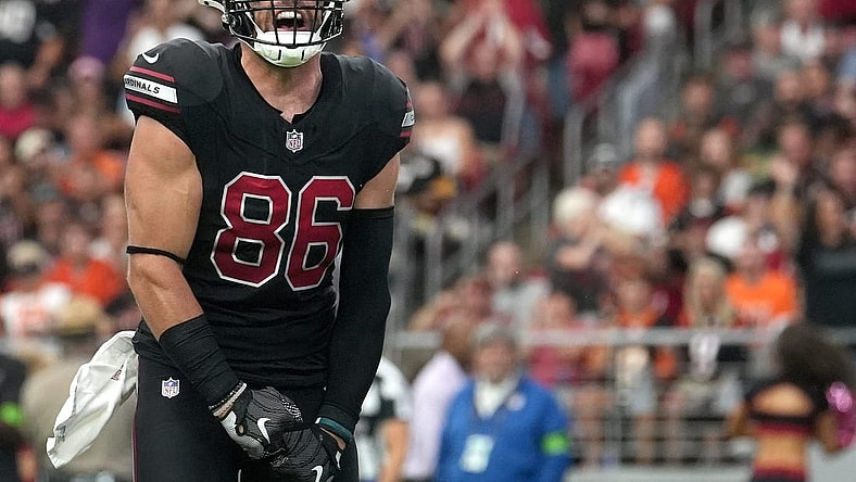 Oct 8, 2023; Glendale, Arizona, United States; Arizona Cardinals tight end Zach Ertz (86) celebrates his touchdown reception against the Cincinnati Bengals at State Farm Stadium.