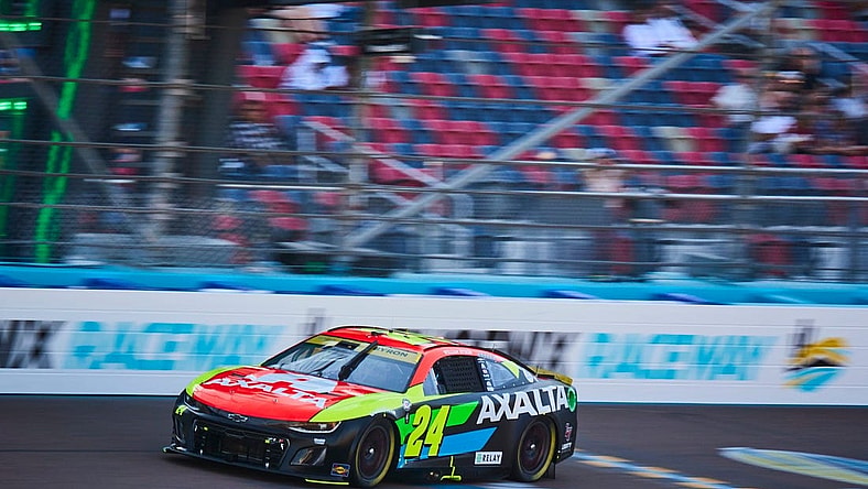 NASCAR Cup Series driver William Byron (24) crosses the line and takes pole position during qualifying on Saturday, Nov. 4, 2023, at Phoenix Raceway in Avondale. Alex Gould/Special to The Republic