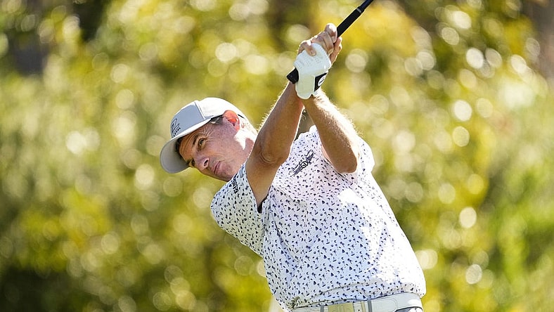 Steven Alker plays his tee shot on the third hole during round one of the Charles Schwab Cup Championship at the Phoenix Country Club on Nov. 9, 2023.