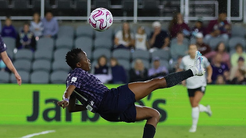 Oct 6, 2023; Louisville, Kentucky, USA; Racing Louisville FC forward Thembi Kgatlana (11) controls the ball in the first half against the Orlando Pride at Lynn Family Stadium. Mandatory Credit: EM Dash-USA TODAY Sports