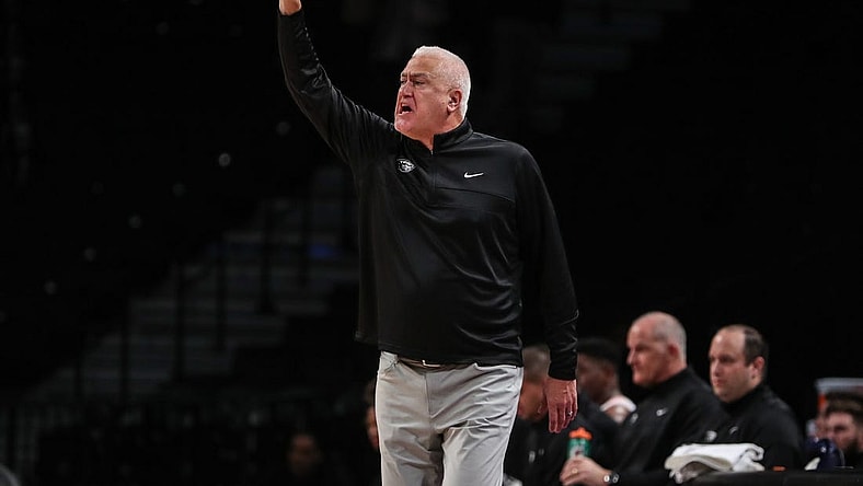 Nov 22, 2023; Brooklyn, NY, USA;  Oregon State Beavers head coach Wayne Tinkle at Barclay Center. Mandatory Credit: Wendell Cruz-USA TODAY Sports