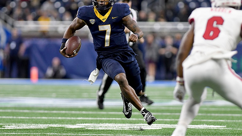 QB transfers: Dequan Finn