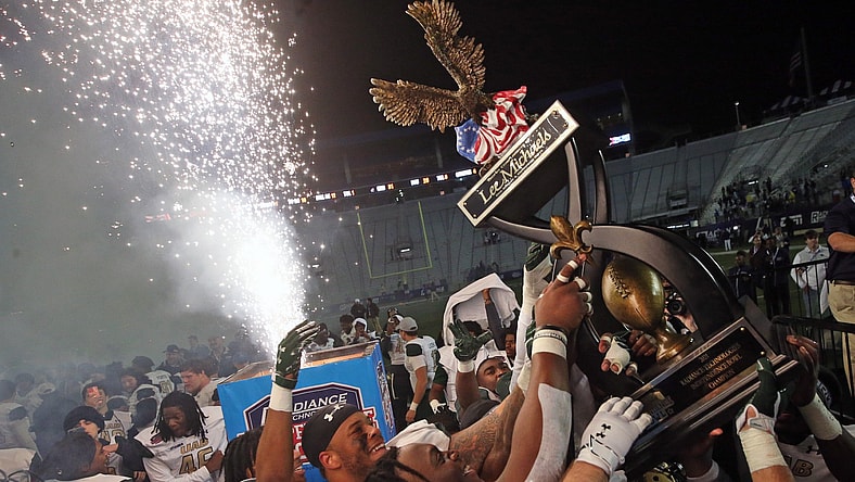 College bowl picks: Independence Bowl trophy