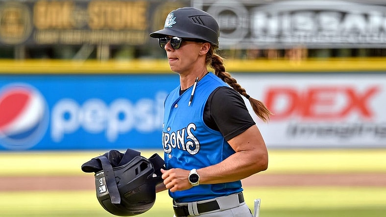 Rachel Balkovec is the first woman ever to manage a men's minor league team for the Tampa Tarpons. Tampa Tarpons won 4-1 over the Bradenton Marauders at Bradenton's LECOM Park Wednesday evening June, 29, 2022. On Sunday July 3, 2022, Bradenton Marauders will again host the Tampa Tarpons, starting at 6:30 p.m. with a Independence Day celebration post-game fireworks show. For more information visit milb.com/bradenton/tickets/promotions.

Sar Bradenton Marauders 34