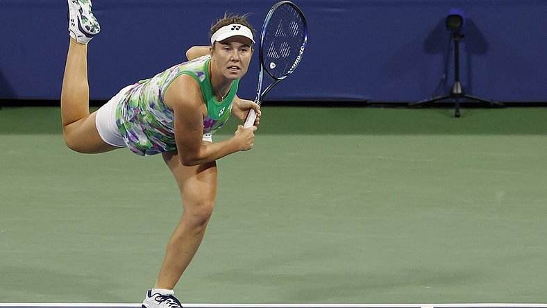 Aug 31, 2023; Flushing, NY, USA; Linda Noskova of the Czech Republic serves against Ons Jabeur of Tunisia (not pictured) on day four of the 2023 U.S. Open tennis tournament at USTA Billie Jean King National Tennis Center. Mandatory Credit: Geoff Burke-USA TODAY Sports
