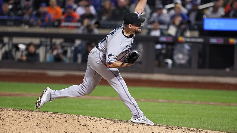 Sep 27, 2023; New York, NY, USA; Miami Marlins relief pitcher Matt Moore (45) delivers a pitch during the ninth inning against the New York Mets during the eighth inning at Citi Field.  Mandatory Credit: Vincent Carchietta-USA TODAY Sports