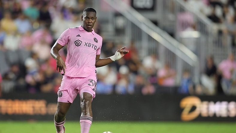 Sep 30, 2023; Fort Lauderdale, Florida, USA; Inter Miami CF defender Kamal Miller (31) passes the ball during the second half against New York City FC at DRV PNK Stadium. Mandatory Credit: Sam Navarro-USA TODAY Sports