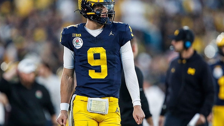 Michigan quarterback J.J. McCarthy (9) watches a play from the sideline during the second half of the Rose Bowl in Pasadena, Calif., on Monday, Jan. 1, 2024.
