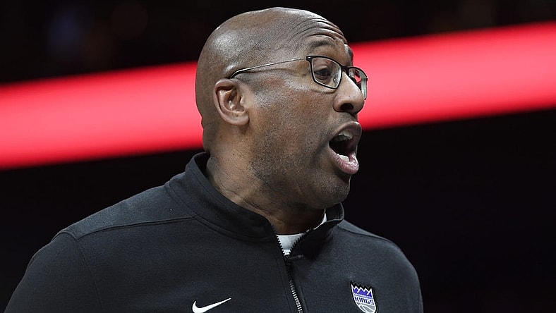Jan 10, 2024; Charlotte, North Carolina, USA; Sacramento Kings head coach Mike Brown reacts during the first half against the Charlotte Hornets at the Spectrum Center. Mandatory Credit: Sam Sharpe-USA TODAY Sports