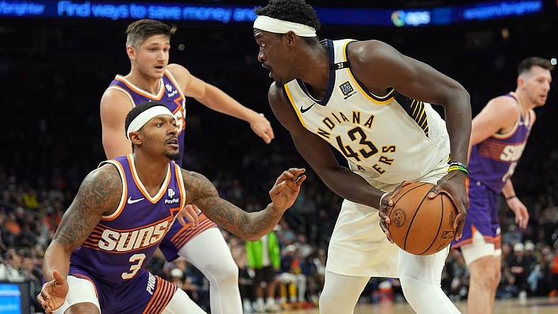 Jan 21, 2024; Phoenix, Arizona, USA; Phoenix Suns guard Bradley Beal (3) guards Indiana Pacers forward Pascal Siakam (43) during the second half at Footprint Center. Mandatory Credit: Joe Camporeale-USA TODAY Sports