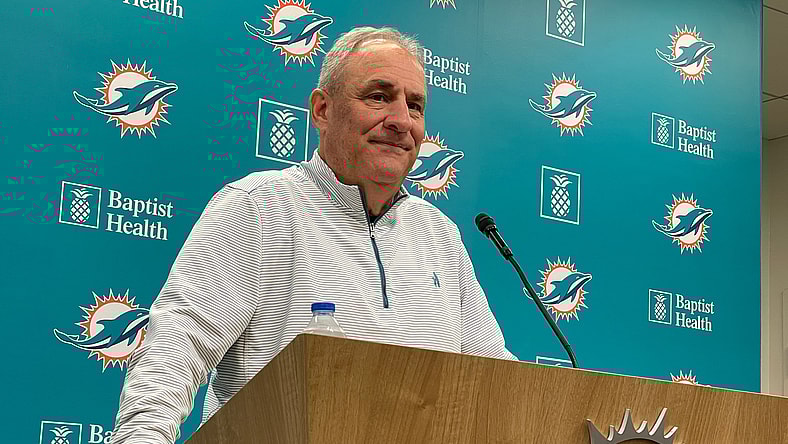 Philadelphia Eagles defensive coordinator Vic Fangio