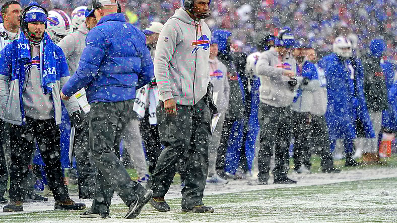 Miami Dolphins: Leslie Frazier interviewing