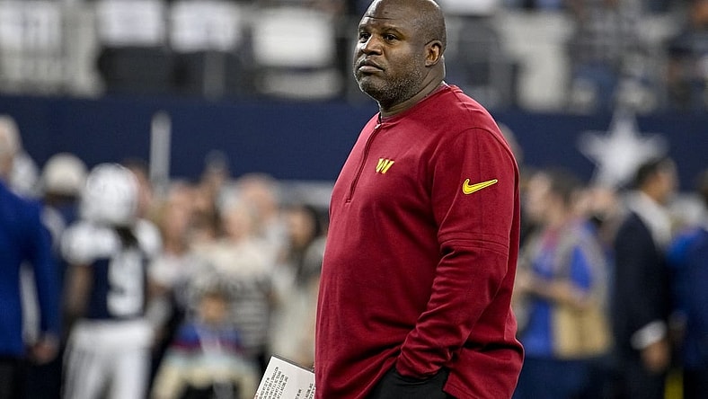 Nov 23, 2023; Arlington, Texas, USA; Washington Commanders offensive coordinator Eric Bieniemy before the game between the Dallas Cowboys and the Washington Commanders at AT&T Stadium. Mandatory Credit: Jerome Miron-USA TODAY Sports