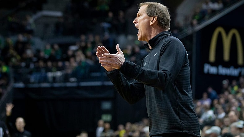 Oregon head coach Dana Altman yells to his team as the Oregon Ducks host the Washington Huskies Thursday, Feb. 8, 2024, at Matthew Knight Arena in Eugene, Ore.