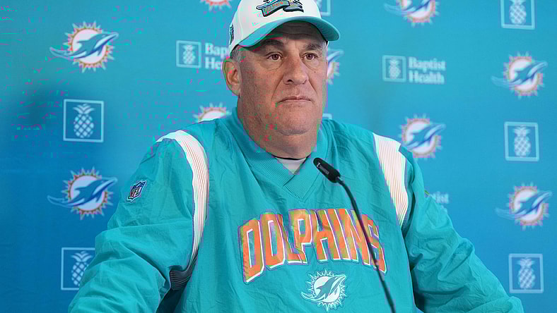 Miami Dolphins, Vic Fangio, Philadelphia Eagles