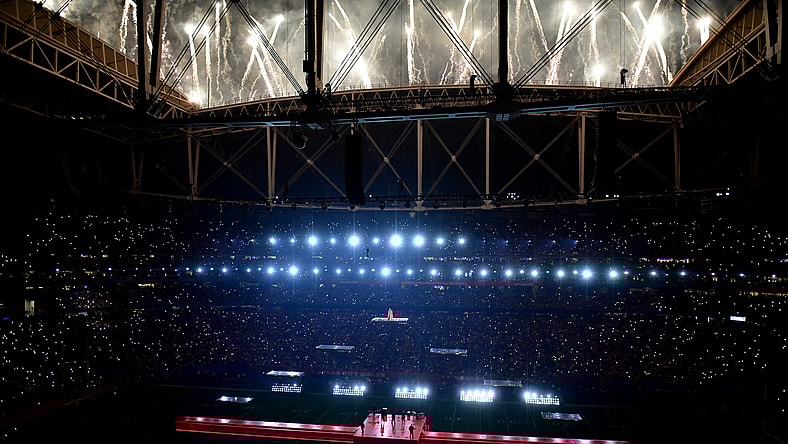 How long is the Super Bowl halftime show?