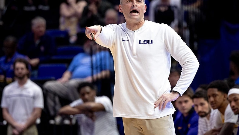 Feb 27, 2024; Baton Rouge, Louisiana, USA; LSU Tigers head coach Matt McMahon points out a play against the Georgia Bulldogs during the second half at Pete Maravich Assembly Center. Mandatory Credit: Stephen Lew-USA TODAY Sports
