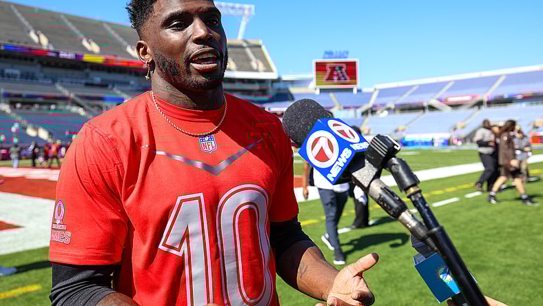 Miami Dolphins wide receiver Tyreek Hill