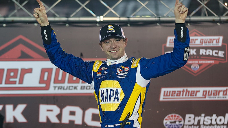 NASCAR: Truck Series - Weather Guard Truck Race