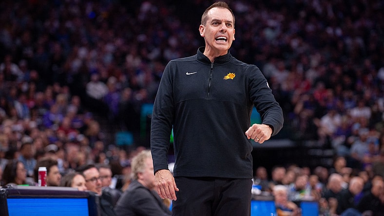 Phoenix Suns head coach Frank Vogel