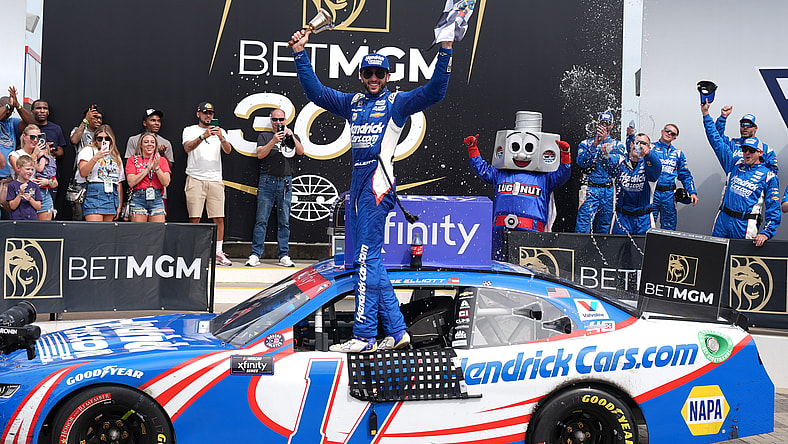 NASCAR Xfinity: NASCAR Xfinity Series Spring Race at Charlotte