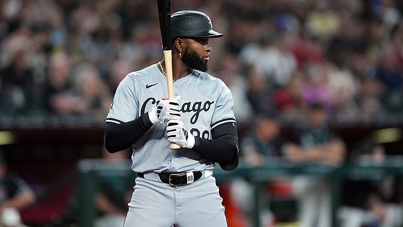 Luis Robert trade rumors