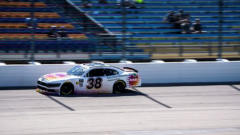 Syndication: The Des Moines Register