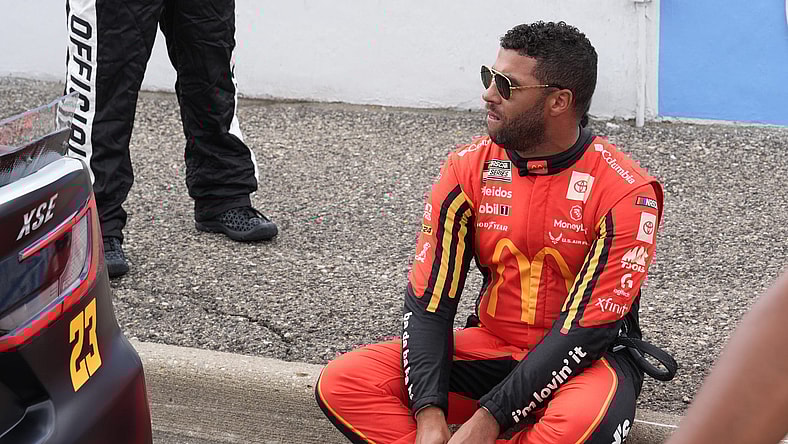 Syndication: The Daily Telegram