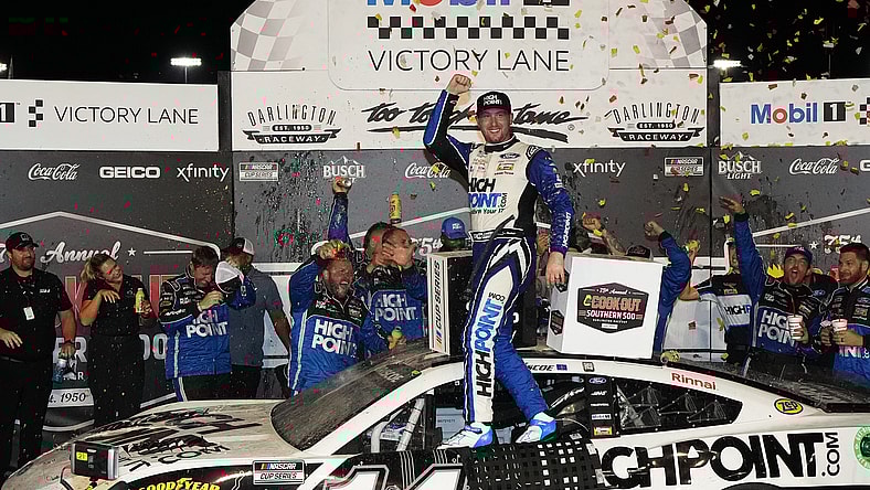 NASCAR: Cook Out Southern 500