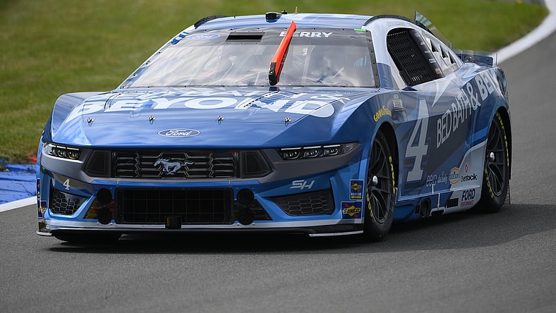 NASCAR: Go Bowling at The Glen