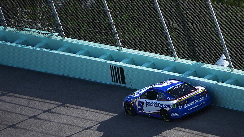 NASCAR: Straight Talk Wireless 400