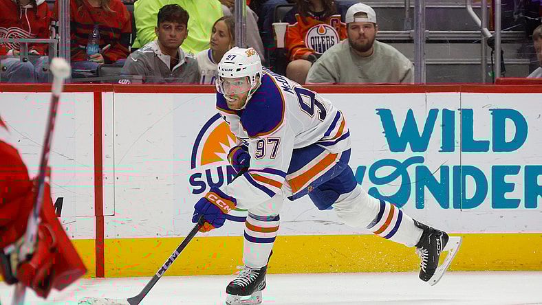 NHL: Edmonton Oilers at Detroit Red Wings